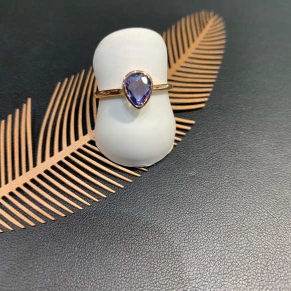 SOLD!! What a deal🥳Natural Blue Sapphire 18 KT Ring. - Picture 2 of 8